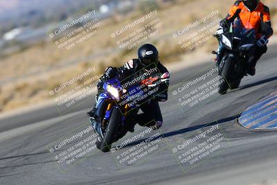 media/Jan-09-2022-SoCal Trackdays (Sun) [[2b1fec8404]]/Turn 11 (935am)/